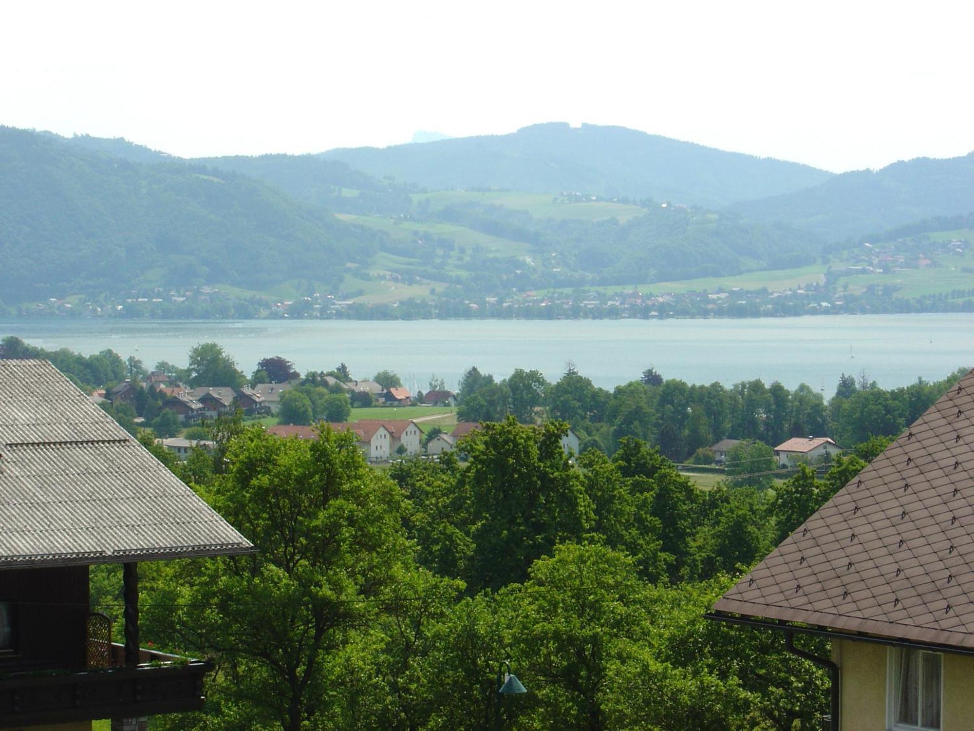 ホテル Haus Gruber Attersee エクステリア 写真